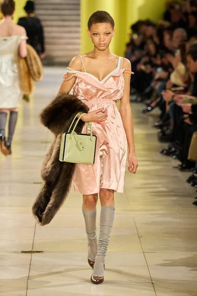 Look 66